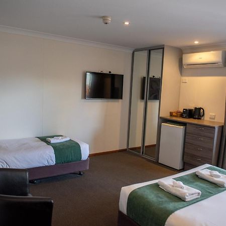 Victoria Hotel Strathalbyn Exterior foto